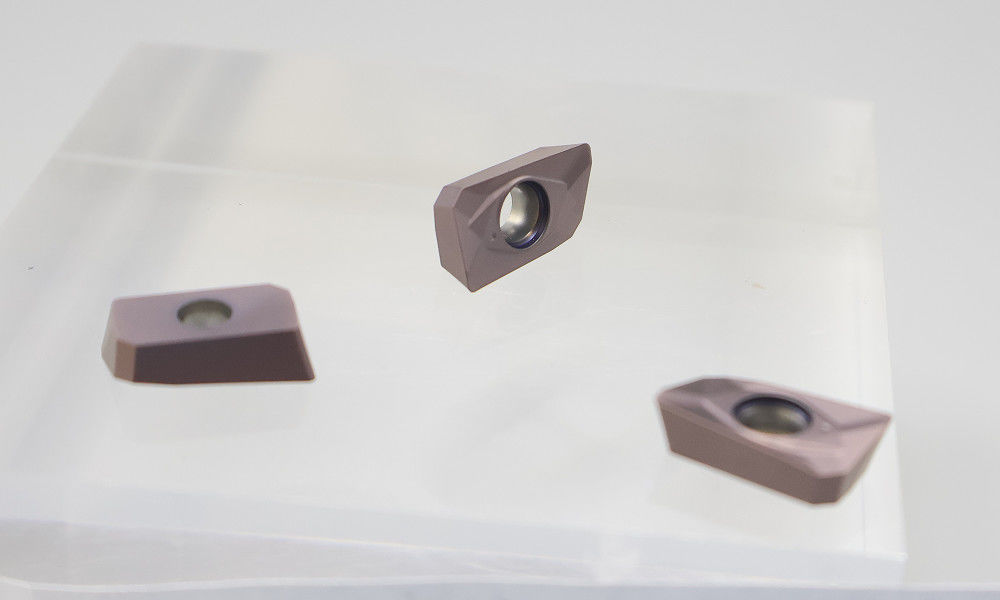 APMT1604PDER-FM Pastilha de fresagem indexável de carboneto de forma de paralelogramo Fresa de carboneto Pastilha de carboneto Fresa CNC