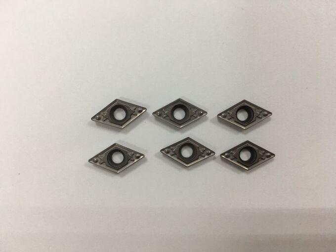 Anticorrosivo Cermet Turning Inserts Resistência a altas temperaturas DCMT DCMT07 DCMT11