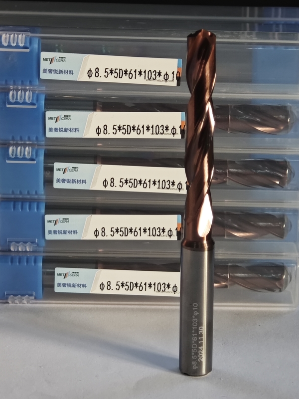 Dureza da perfuração do carburo HRC55-60 Furação 3D / 5D Furação G-Furação de refrigerante interno- 5D Φ8.5 X 5D X 61 X 103 X Φ10mm Carbono sólido