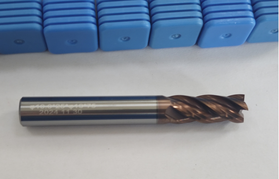 MPE4 Solid Carbide Milling Cutter 4 Flute Flat End Mill AlCr Coating φ10.0 x 25 x φ10 x 75mm para moinho CNC
