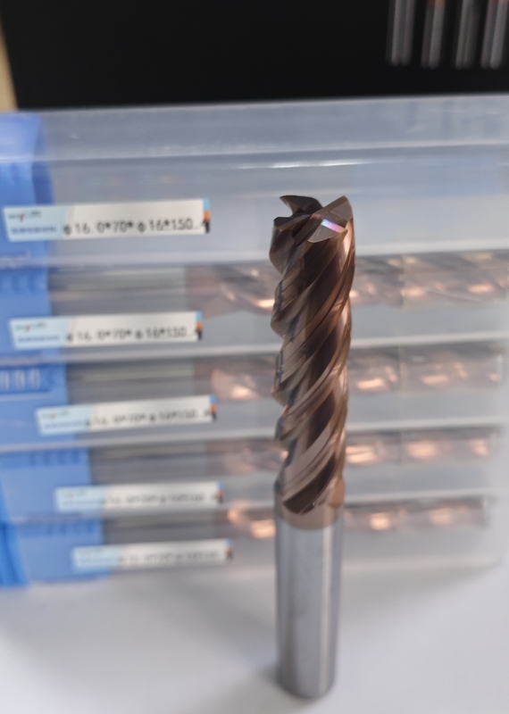 MPE4 Solid Carbide Long Milling Cutter 16mm para molde de aço 4 Flute Long End Mill φ16.0 x 70x φ16 x 150mm
