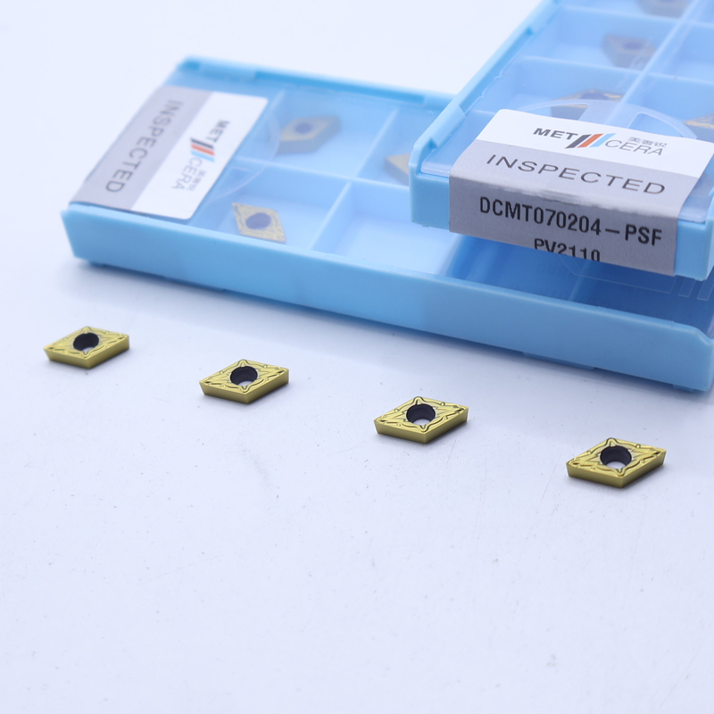 Inserto de torneamento de cermet indexável, inserto de torneamento interno revestido com PVD, quebra-chips de acabamento DCMT070204, cor dourada