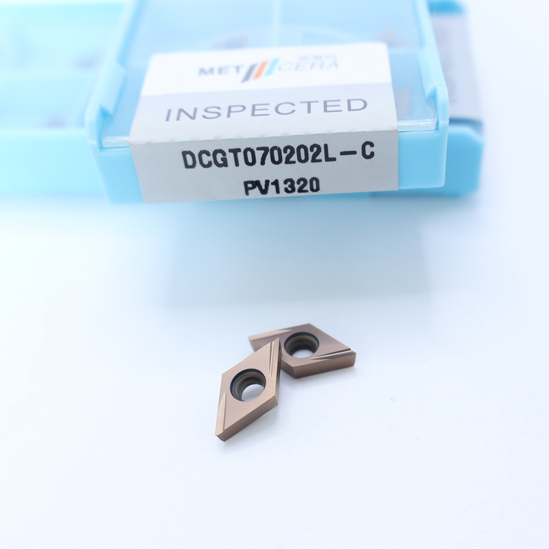 Cermet CNC Turning Insert DCGT07 DCGT11 C Finish Chip Breaker Material de metal Alta resistência ao desgaste Vantagem